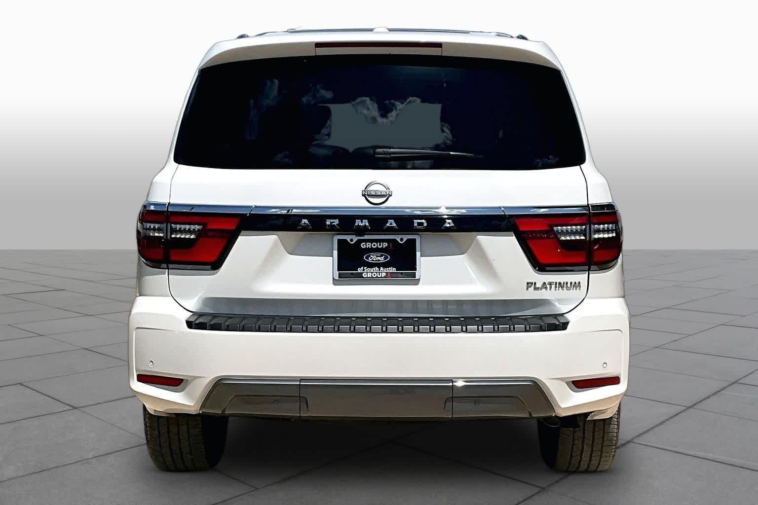 Certified Used 2022 Aspen White TriCoat Pearl Nissan Platinum image 5