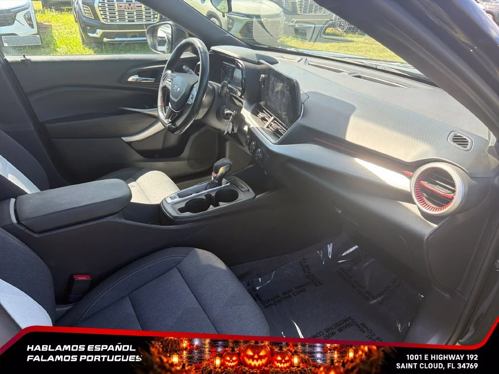 Used 2024 Mosaic Black Metallic Chevrolet 1RS image 32