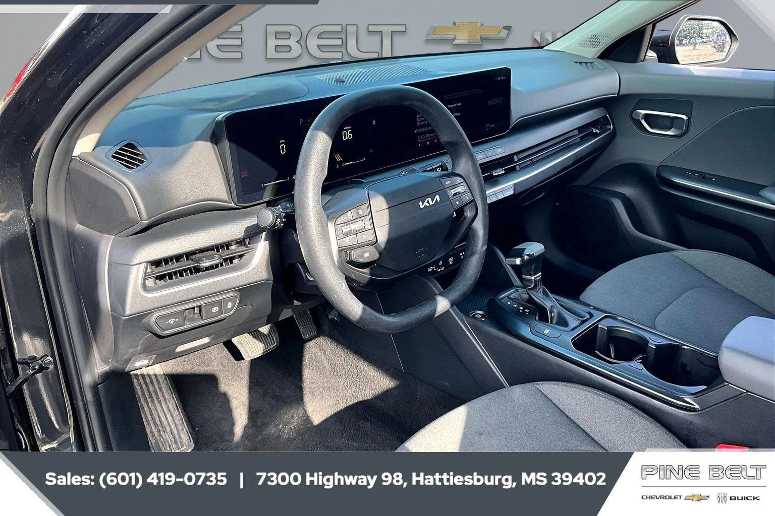 Used 2025 Interstellar Gray Kia LXS image 12