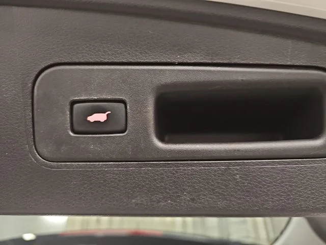 Used 2019 White Acura 3.5L Technology Package image 13