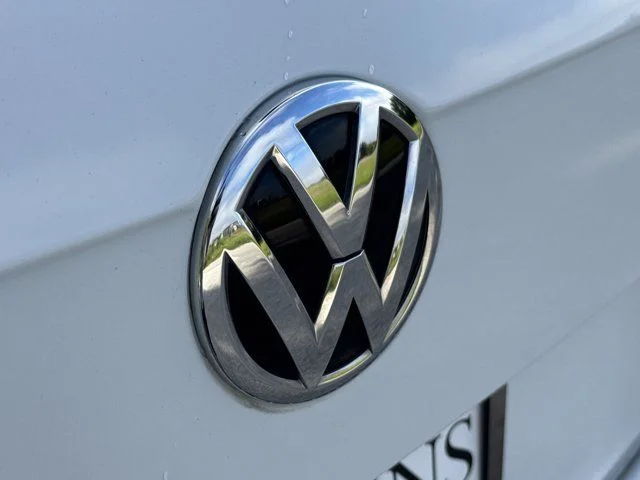Used 2019 White Volkswagen 2.0T SE image 12