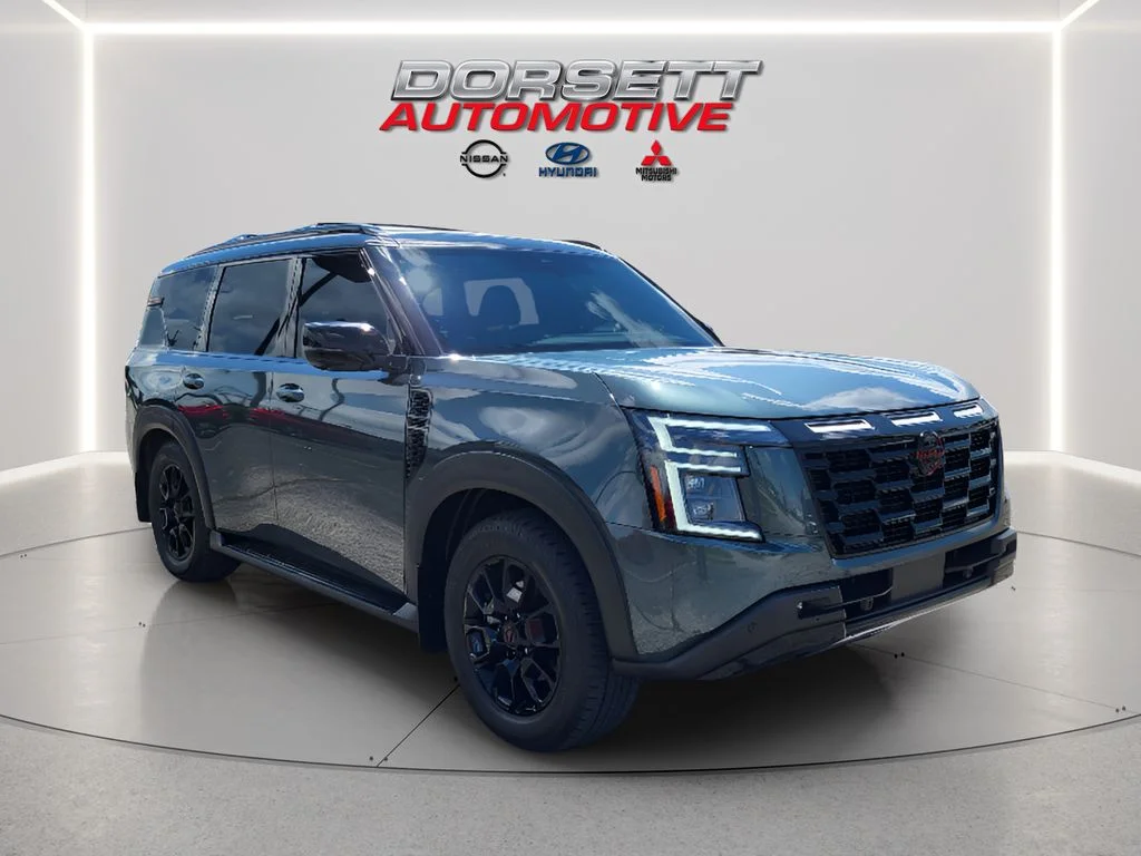 Used 2025 Alpine Metallic/Super Black Nissan PRO-4X image 4
