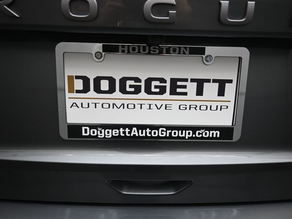 Used 2025 Gray Nissan SV image 2