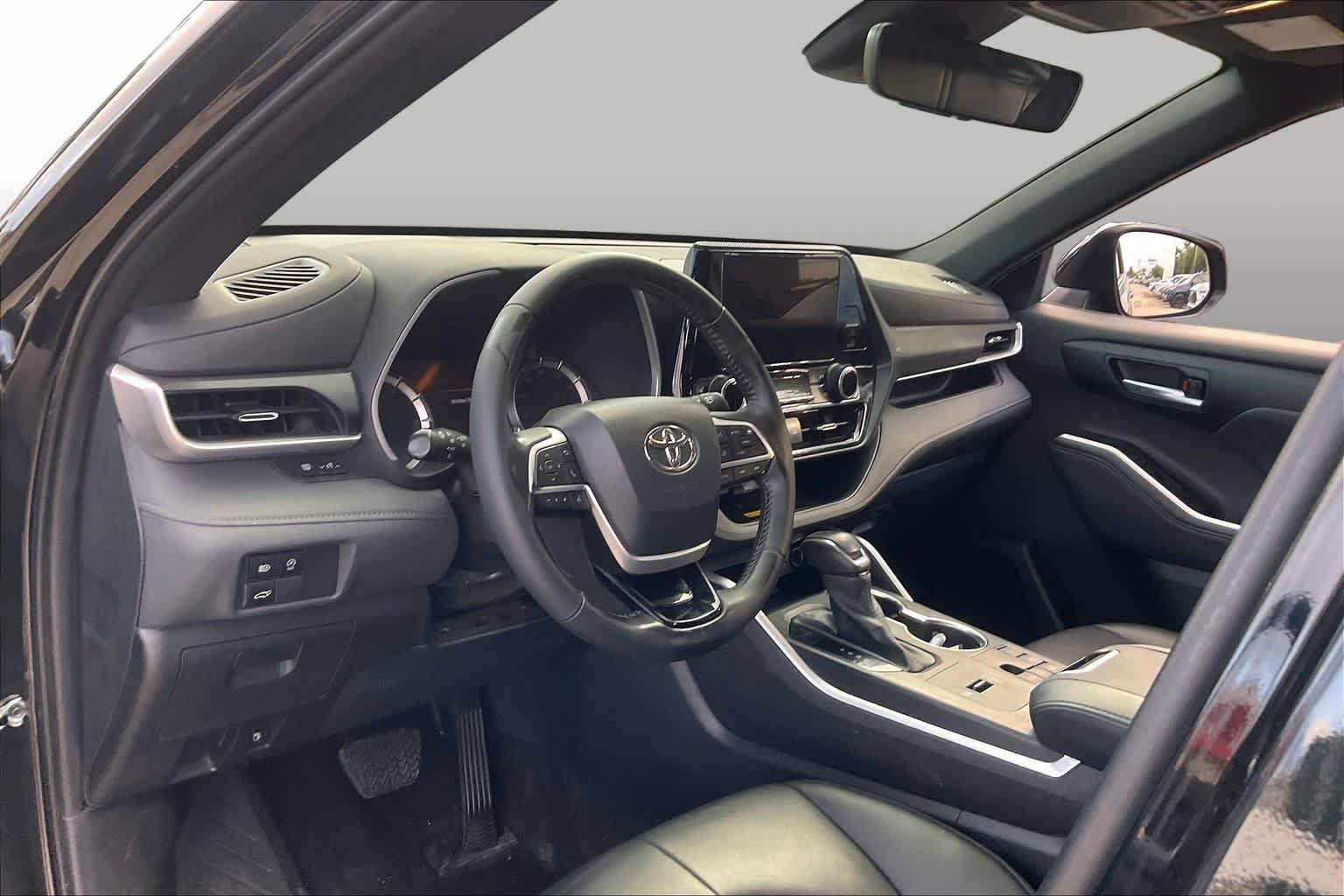 Used 2023 Midnight Black Metallic Toyota XSE image 18
