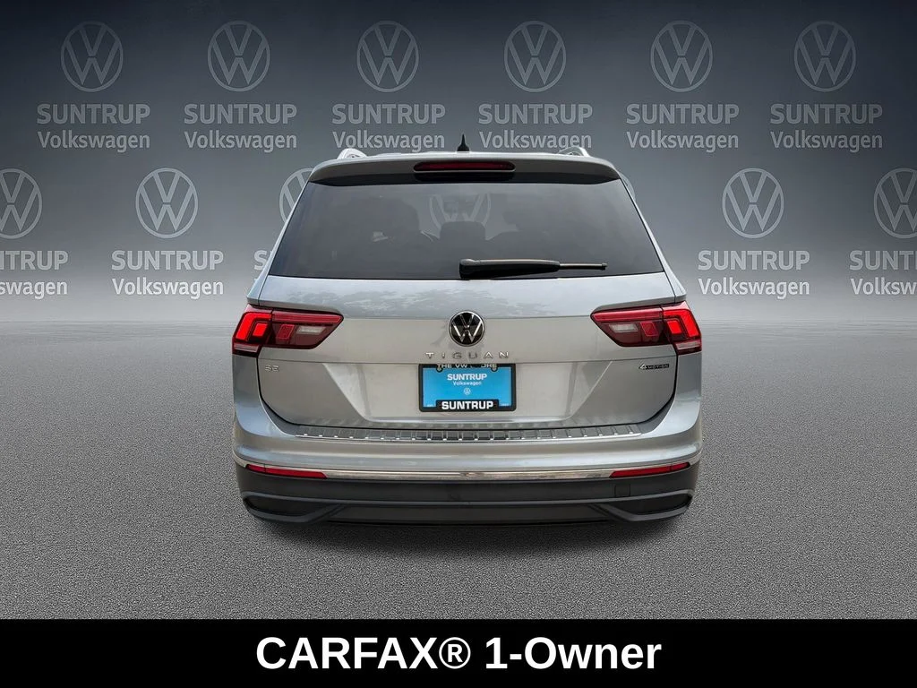 Used 2023 Silver Volkswagen 2.0T SE image 4