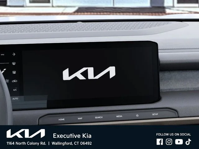 New 2027 White Kia S image 20