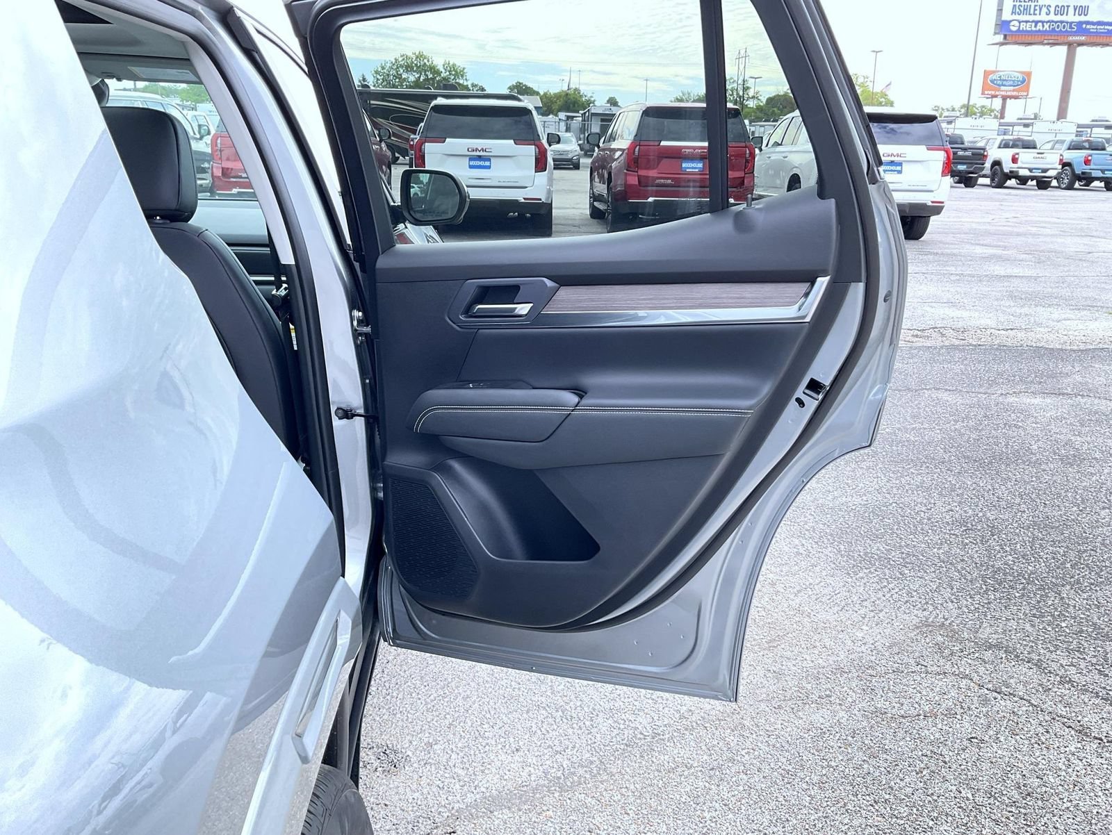 2026 GMC Terrain Denali - Photo 17