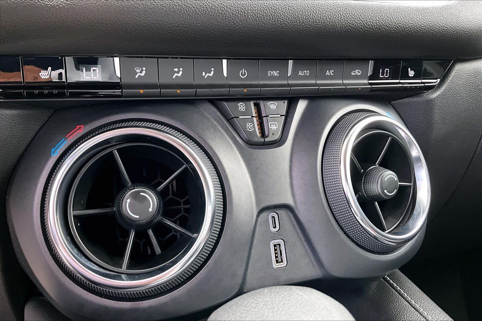 Used 2025 Sterling Gray Metallic Chevrolet LT image 31