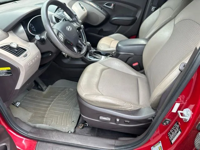 Used 2015 Red Hyundai GLS image 5
