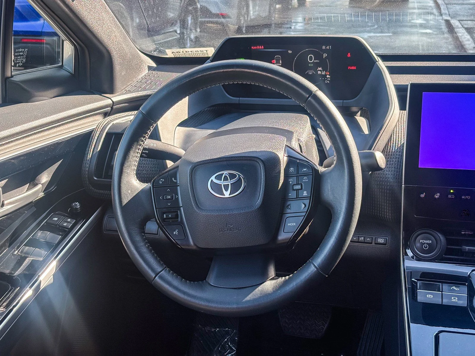 Certified Used 2025 Elemental Silver Metallic Toyota XLE image 17
