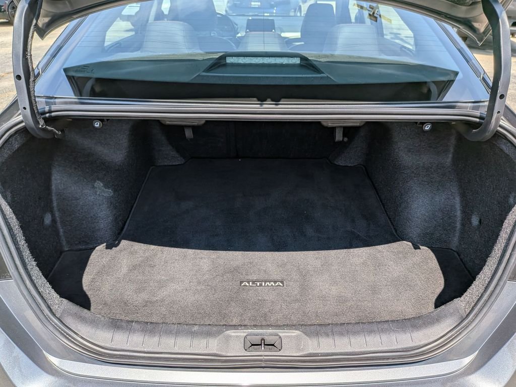 Used 2024 Gray Nissan 2.5 SR image 28