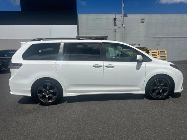 Used 2020 White Toyota SE image 6