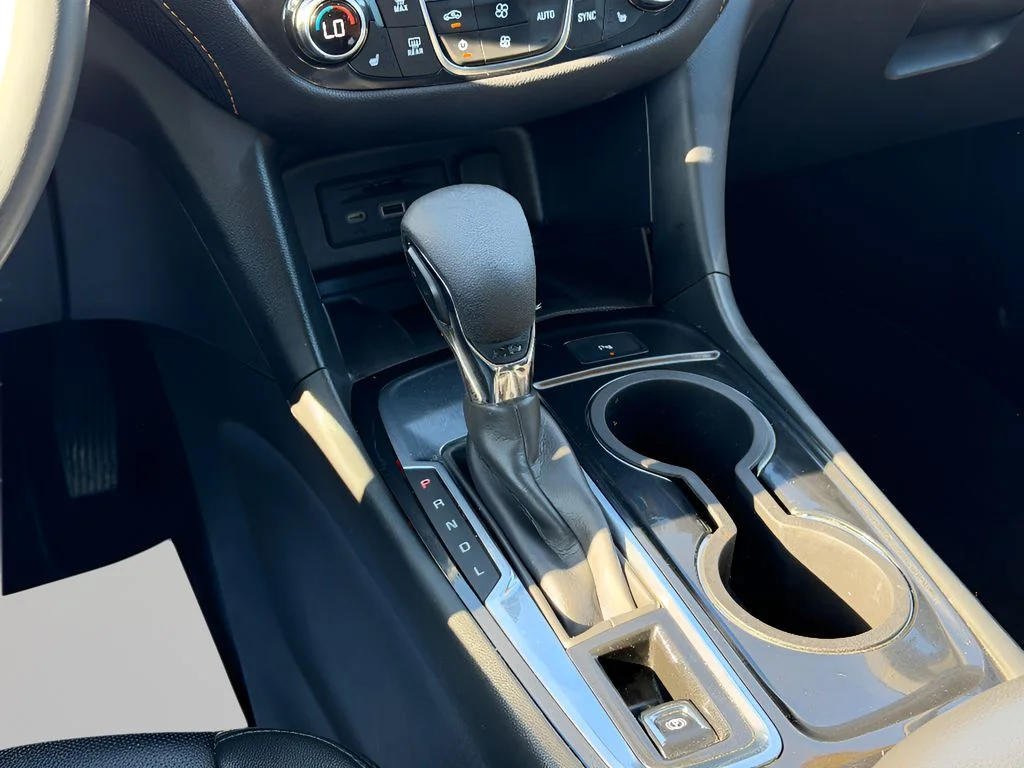 Used 2023 Mosaic Black Metallic Chevrolet Premier image 18