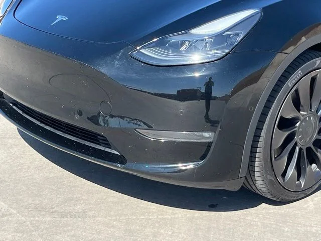 Used 2022 Black Tesla Performance image 4