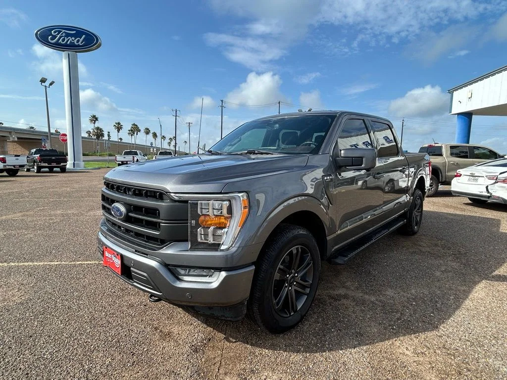 Used 2022 Gray Ford Lariat image 3