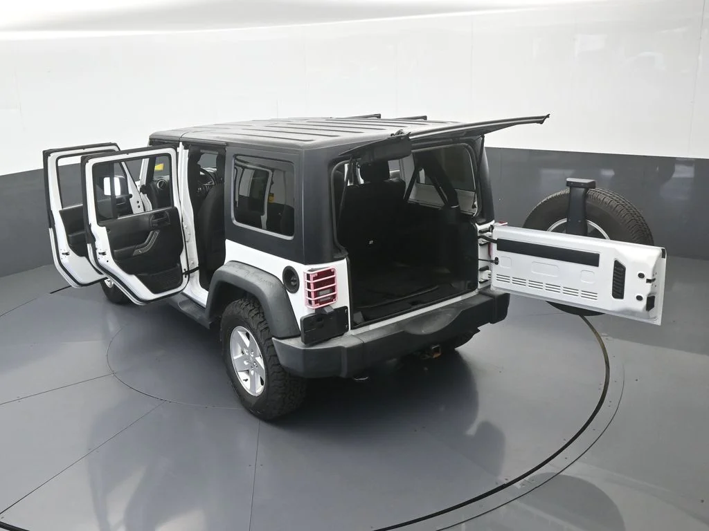 Used 2018 Bright White Clearcoat Jeep Unlimited Sport image 61