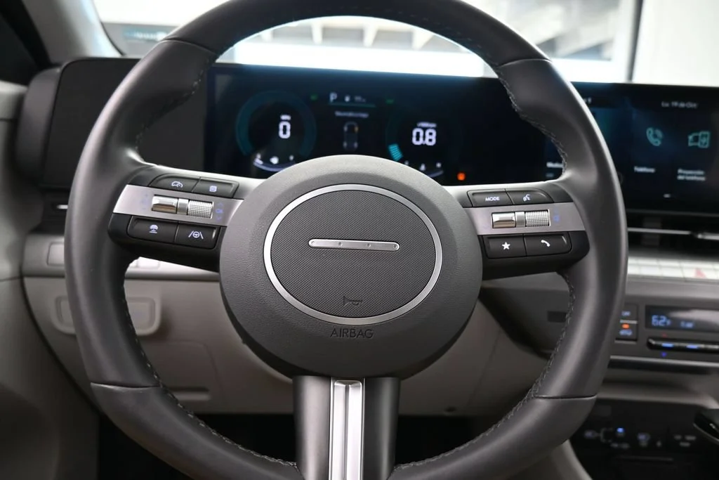 Used 2026 Abyss Black Pearl Hyundai SEL Sport image 28