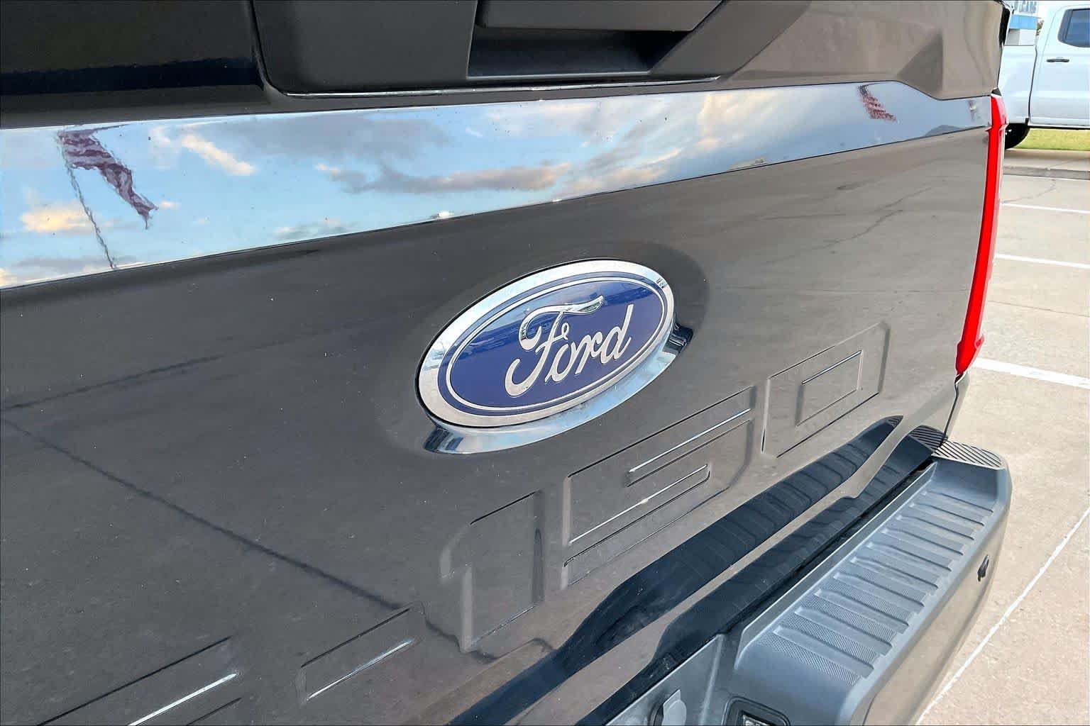 Used 2021 Agate Black Ford XL image 30