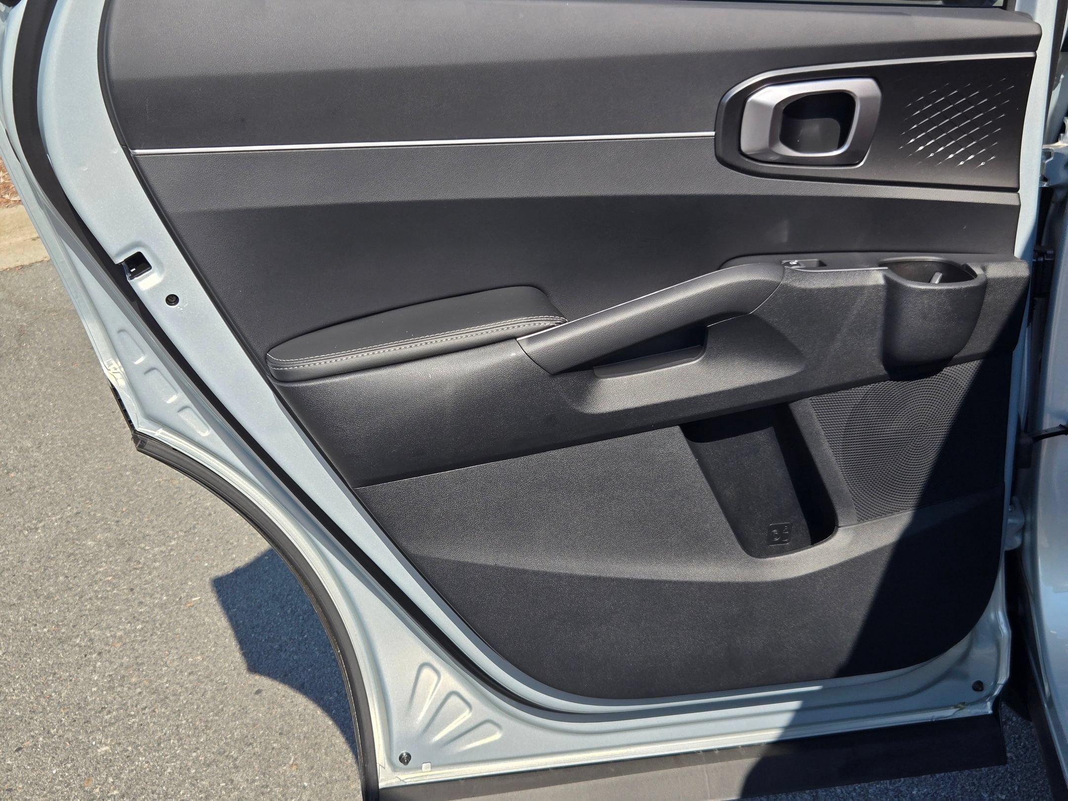 New 2026 Ivory Silver Kia S image 28