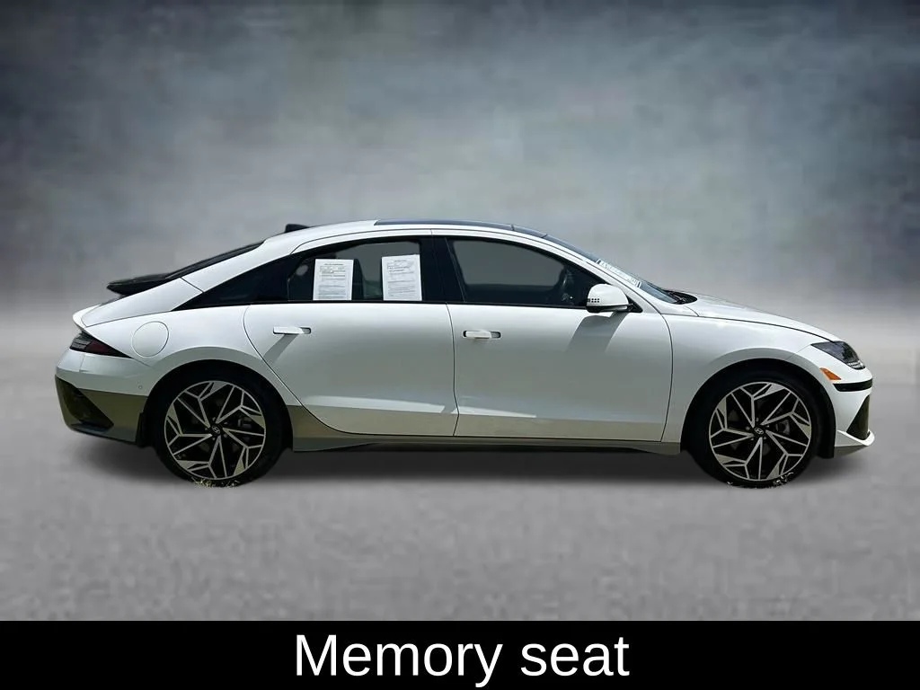 Used 2023 White Hyundai Limited image 4