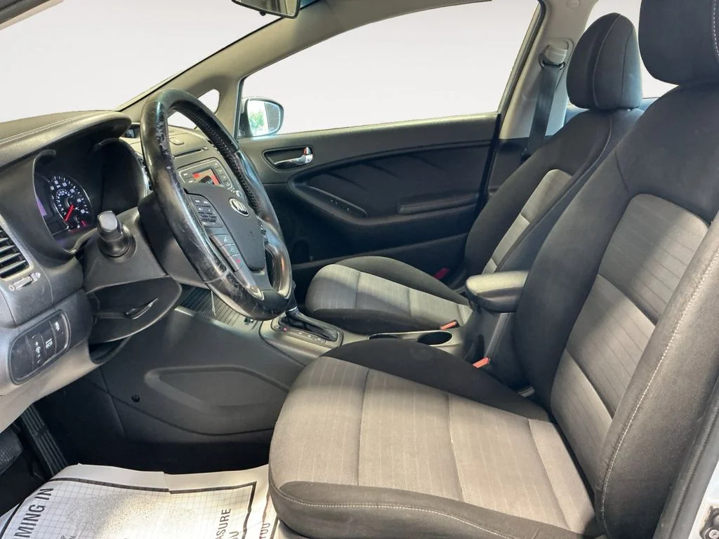 Used 2015 Silver Kia EX image 11