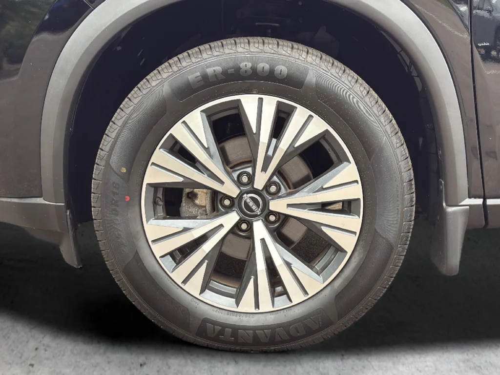 Used 2023 Black Nissan SV image 32