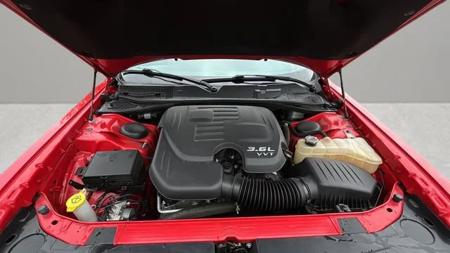 Used 2020 Red Dodge SXT image 30
