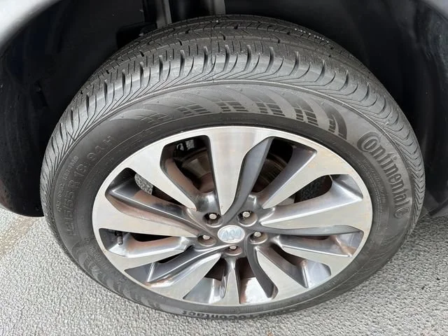 Used 2022 Quicksilver Metallic Buick Preferred image 17