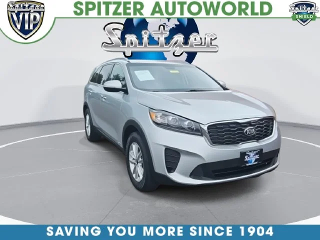 Used 2019 Silver Kia LX image 3