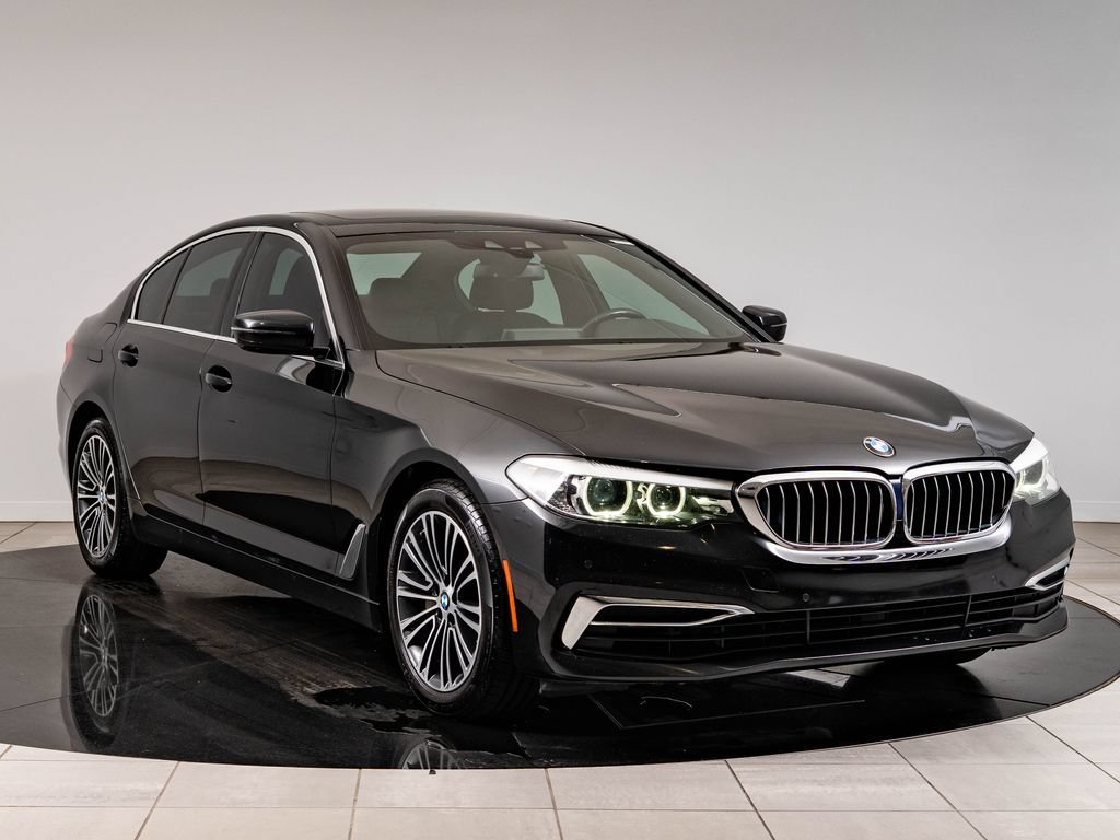 Used 2019 Black Sapphire Metallic BMW 540i image 12