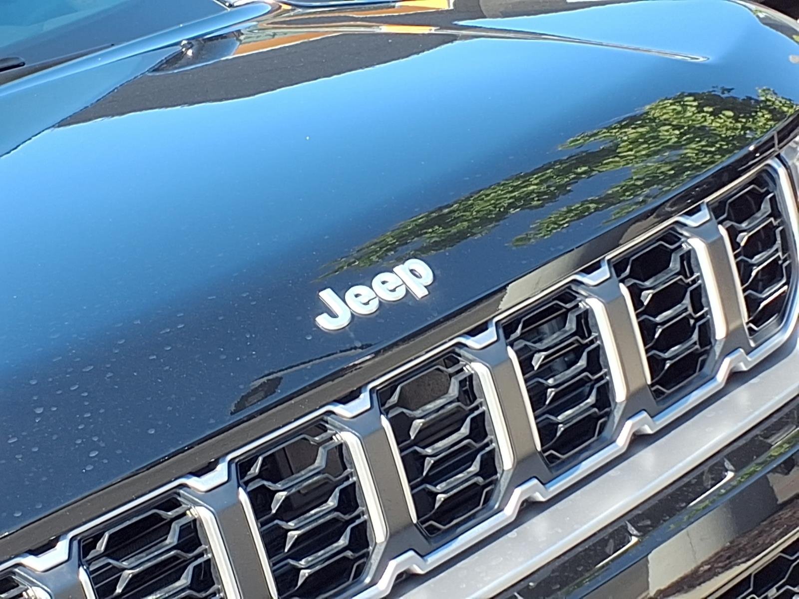 New 2026 Diamond Black Crystal Pearl Coat Jeep Limited image 33