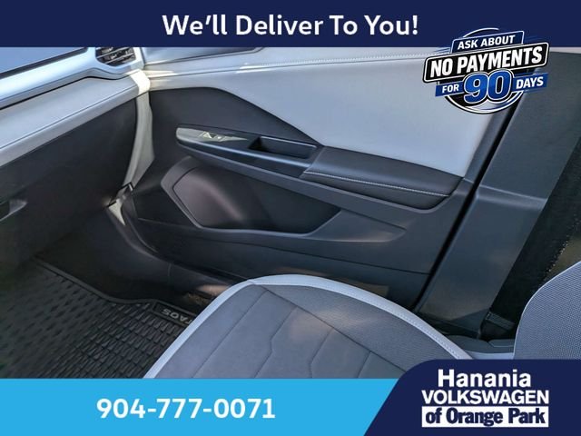 Used 2025 Black Volkswagen 1.5T SE image 18