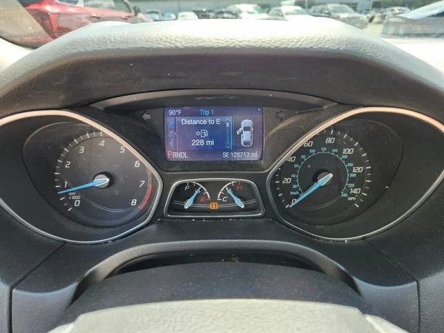 Used 2014 White Ford SE image 32