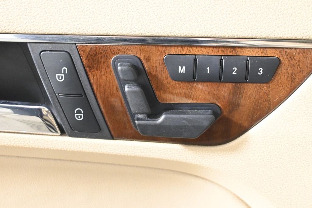 Used 2010 Capri Blue Metallic Mercedes-Benz E 350 image 27