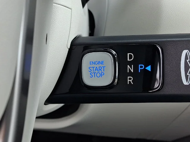 New 2027 White Hyundai SEL image 17