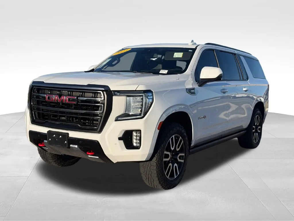 Used 2023 White GMC AT4 image 1