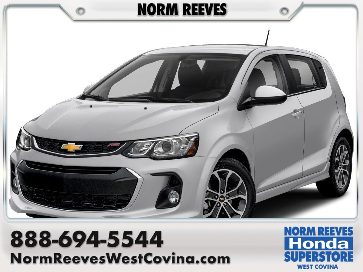 Used 2017 Summit White Chevrolet LT image 1