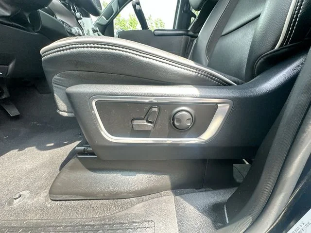 Used 2025 Diamond Black Ram Laramie image 15