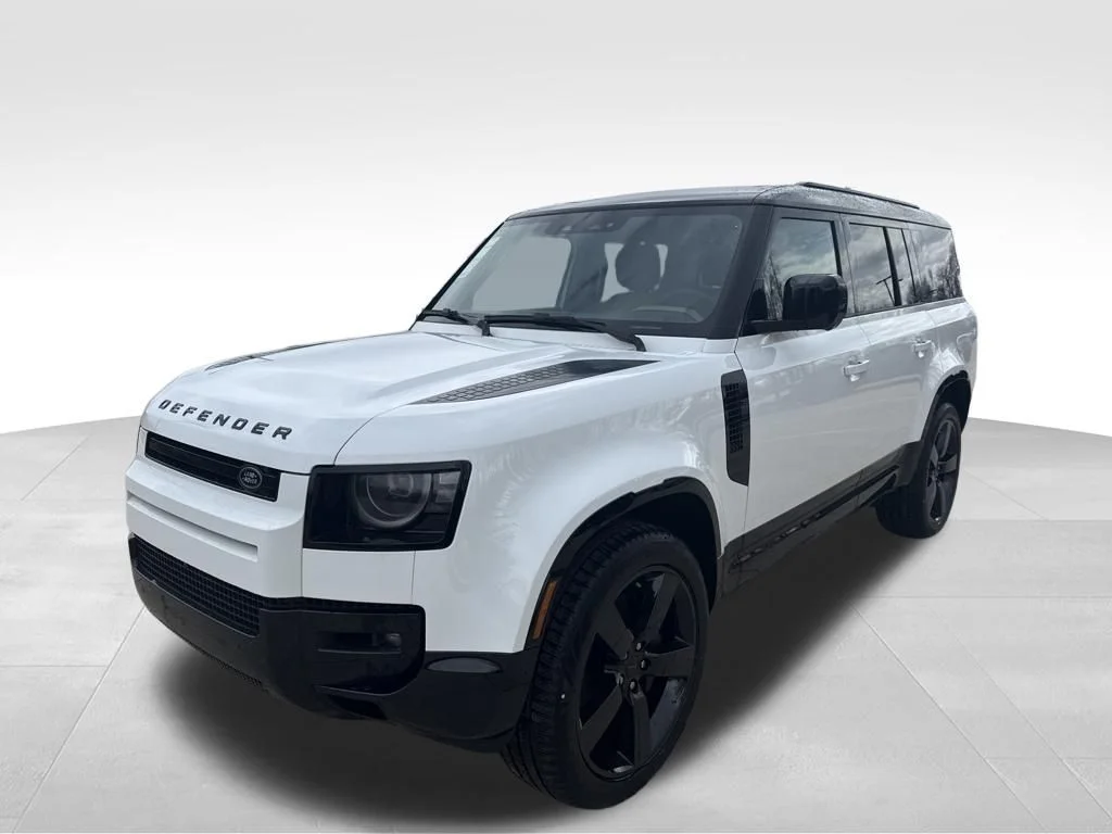 2026 Land Rover Defender 130 X-Dynamic SE P400's photo