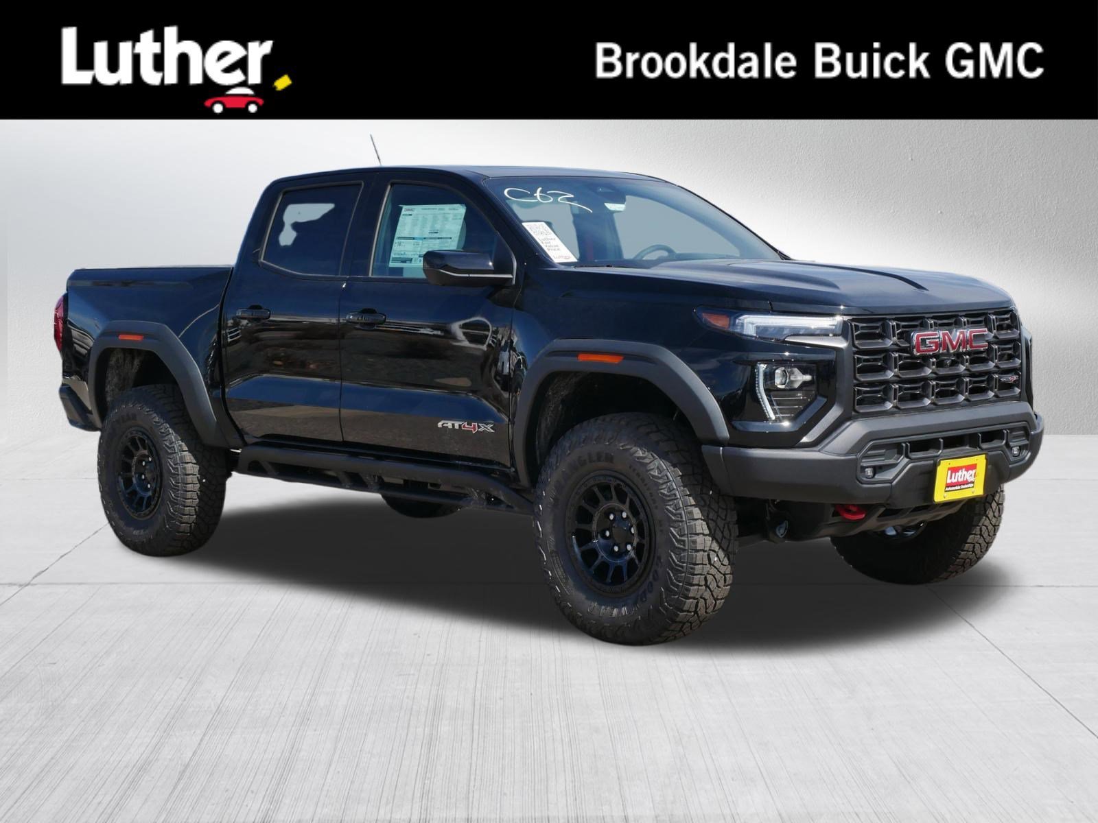 2026 GMC Canyon 4WD AT4X Crew Cab Short Box's photo