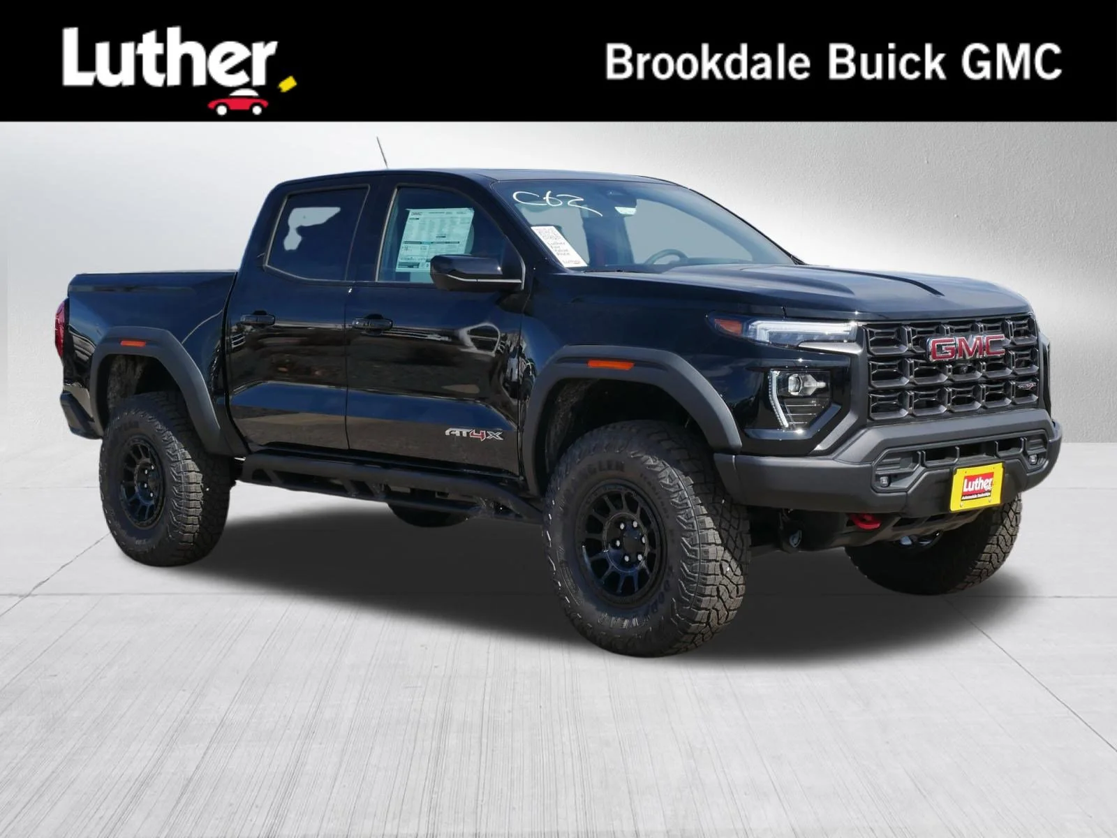 2026 GMC Canyon 4WD AT4X Crew Cab Short Box's photo