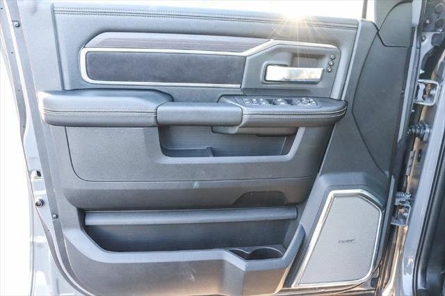 New 2026 Ceramic Gray Clear-Coat Exterior Paint RAM LARAMIE image 23