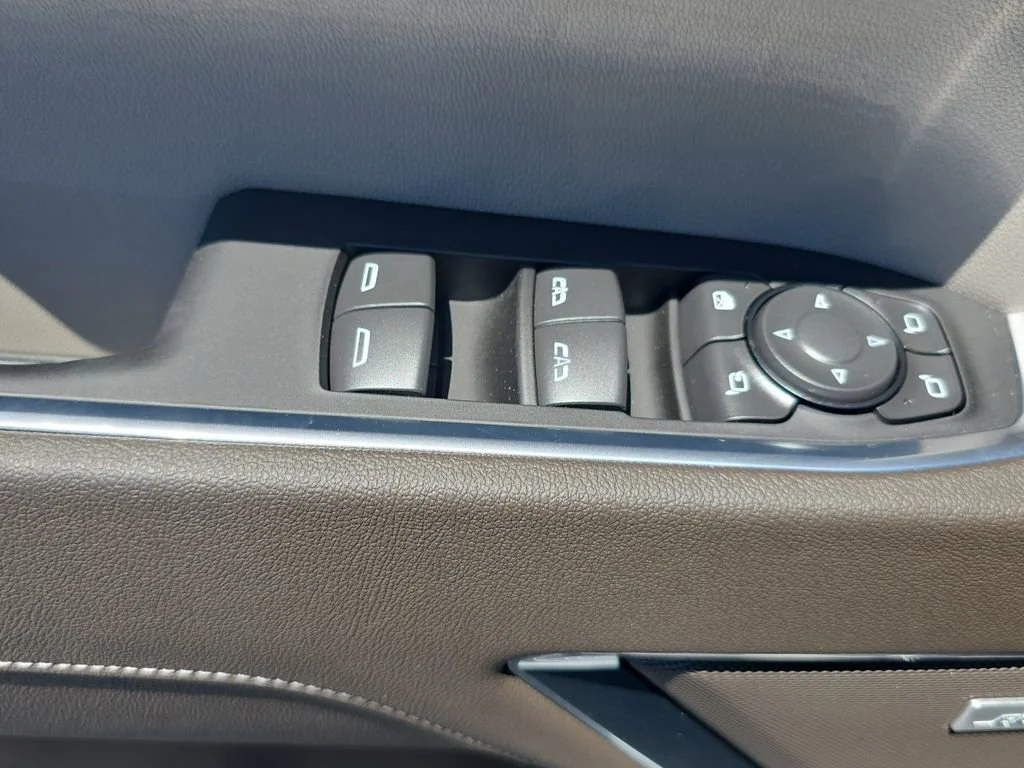 2026 Chevrolet Silverado 1500 LTZ - Photo 25