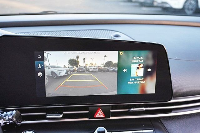 Used 2023 Black Hyundai SEL image 24