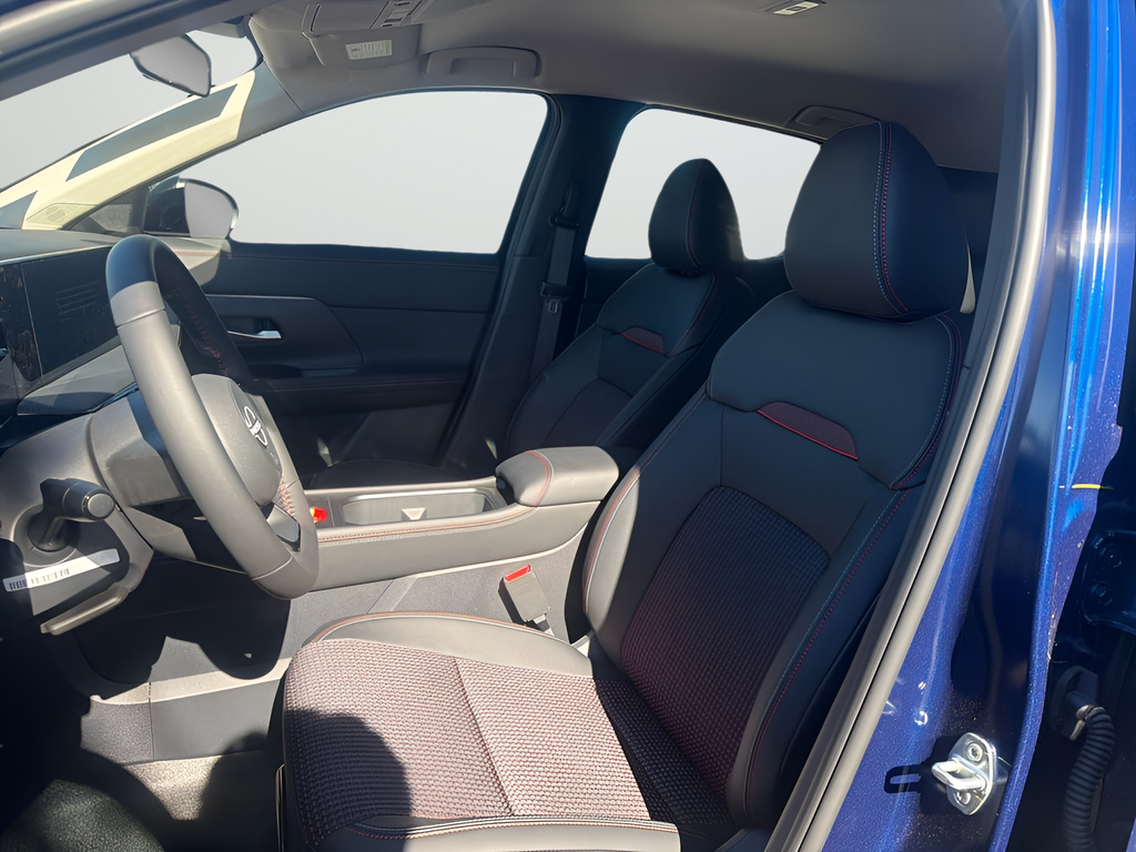 2026 Nissan KICKS SR - Photo 16