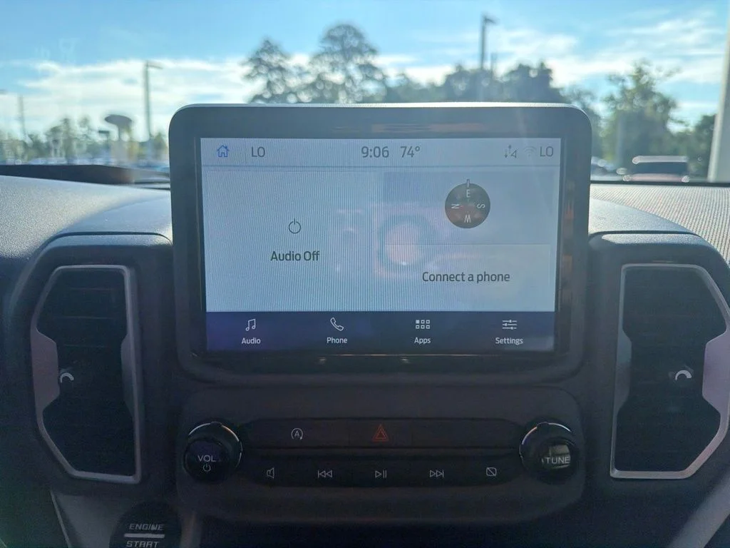 Used 2022 Oxford White Ford Outer Banks image 33