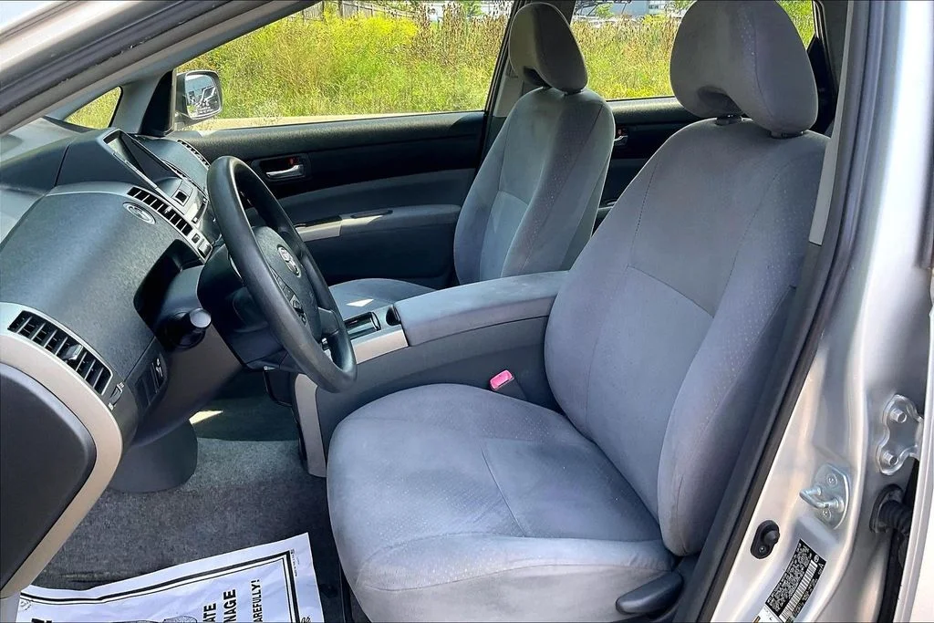 Used 2008 Silver Toyota Base image 24