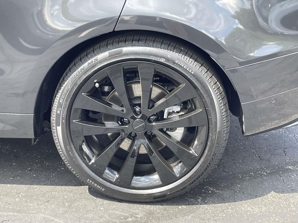 New 2026 Carpathian Grey Land Rover Dynamic SE image 11