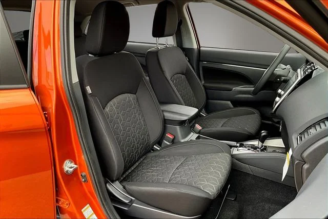 New 2026 Orange Mitsubishi 2.0 ES image 11