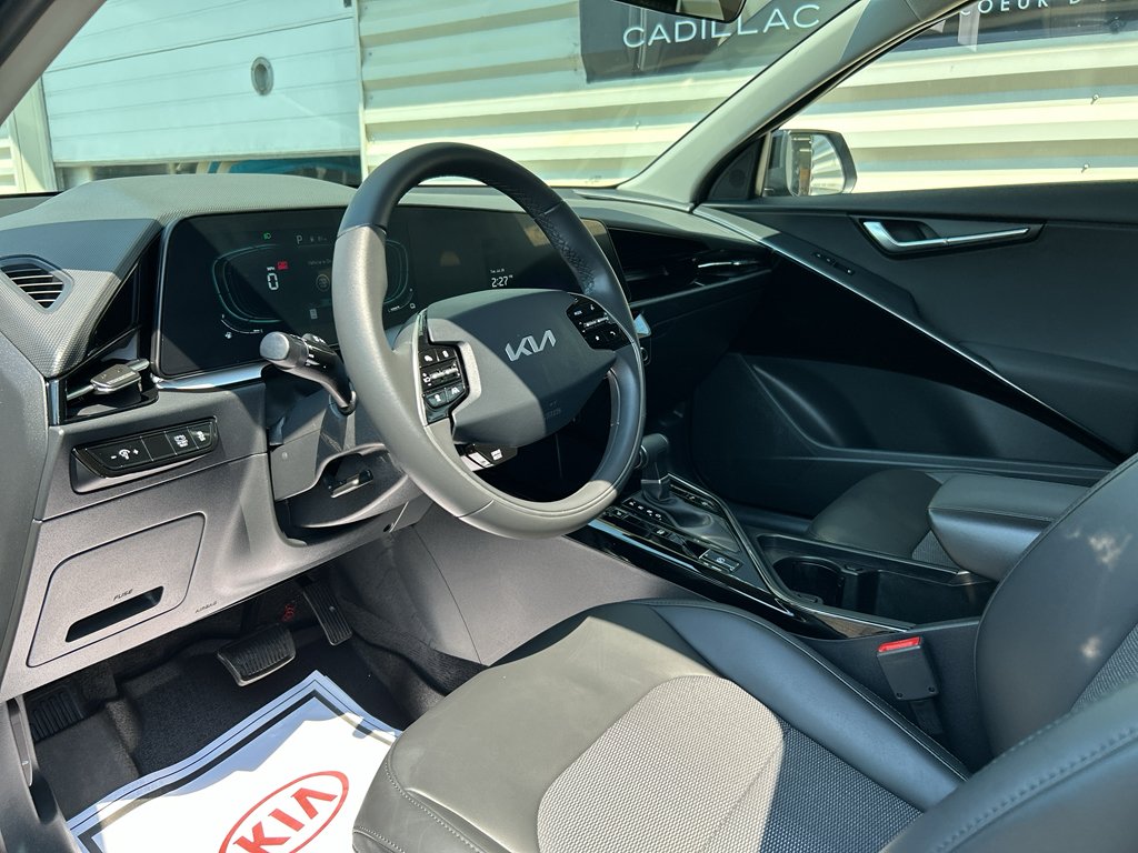 Certified Used 2025 Aurora Black Pearl Kia EX image 11